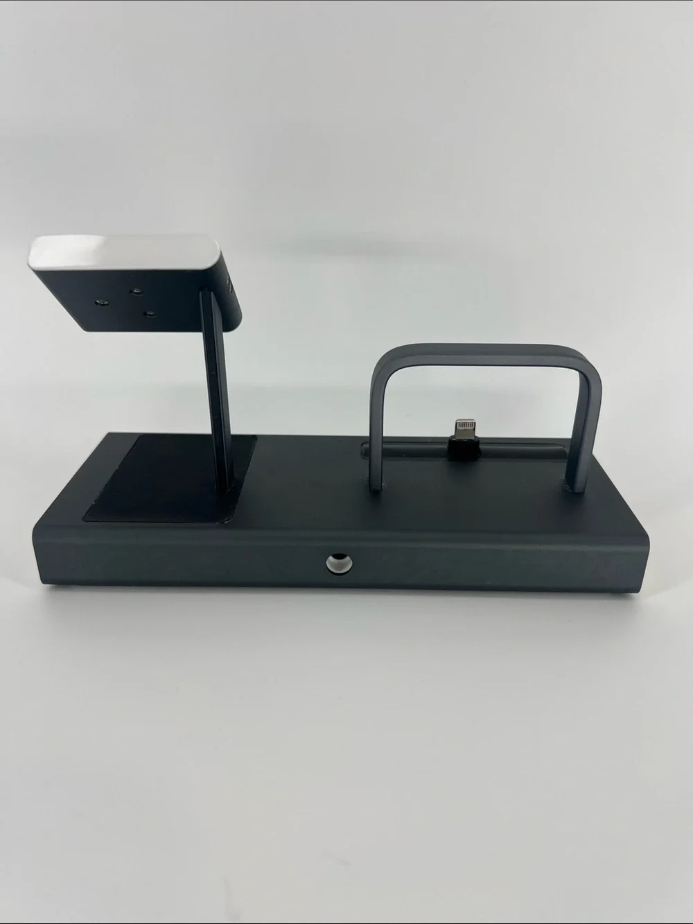 NOMAD Base Station 01 Charging Hub